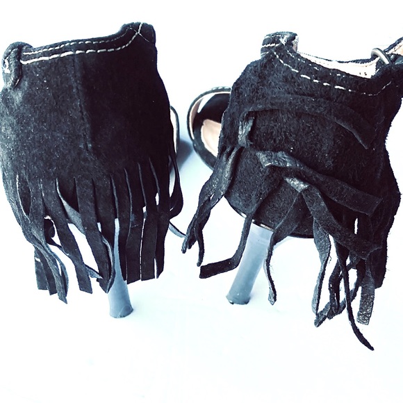 Steve Madden Black Suede Fringe Pumps Size 6 1/2 - Picture 5 of 11